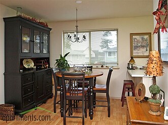 Upstairs rambler dining area